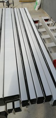 L'agriculture verticale hydroponique Zipgrow Towergarden est facile à utiliser